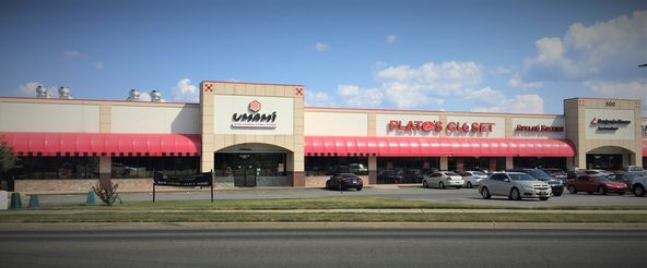 I-40 Showroom Center: 500 Amity Rd, Conway, AR 72032